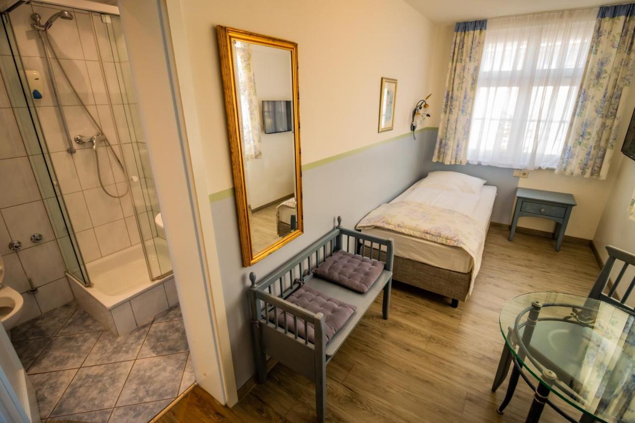 Hotel Gasthof Roessle Weingarten  Kültér fotó